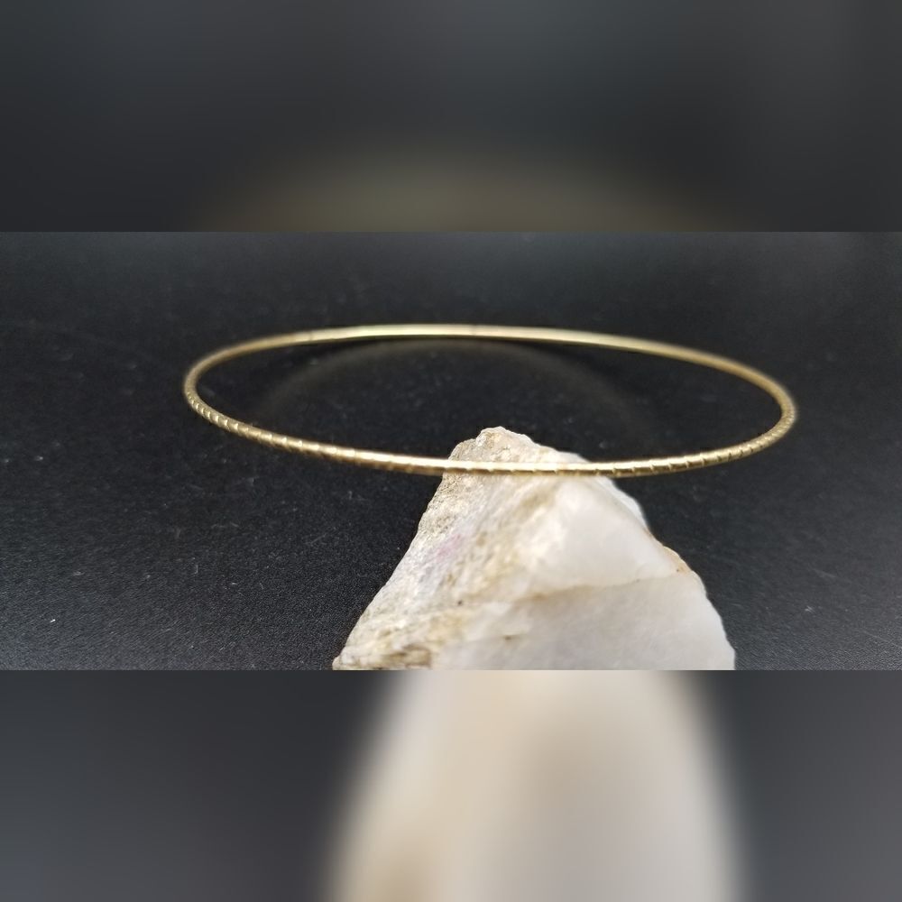 Archaic gold tone slim bracelet slider. B714